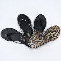 TKEES Kadın Siyah/Leopar II Parmak Arası Terlik TK-2144